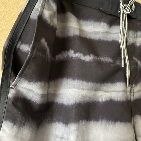 NWT Speedo Men's Swim Shorts Comfort Stretch UPF 50+ Sun Protection Sz XL - Picture 5 of 9